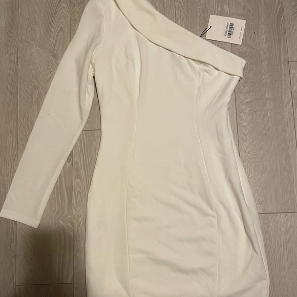 NO POINT PRETENDING DRESS WHITE - Picture 4 of 4